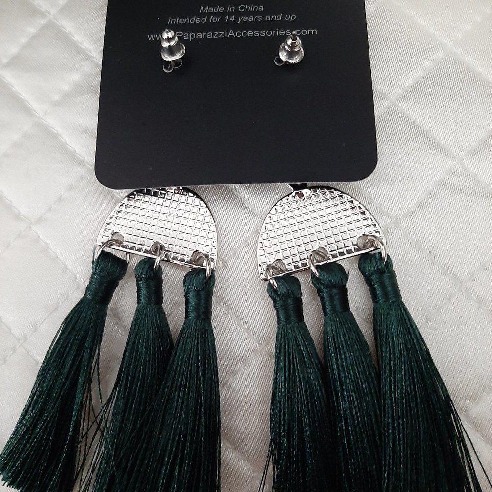 Paparazzi Triple Fringe Earrings - Picture 2 of 3